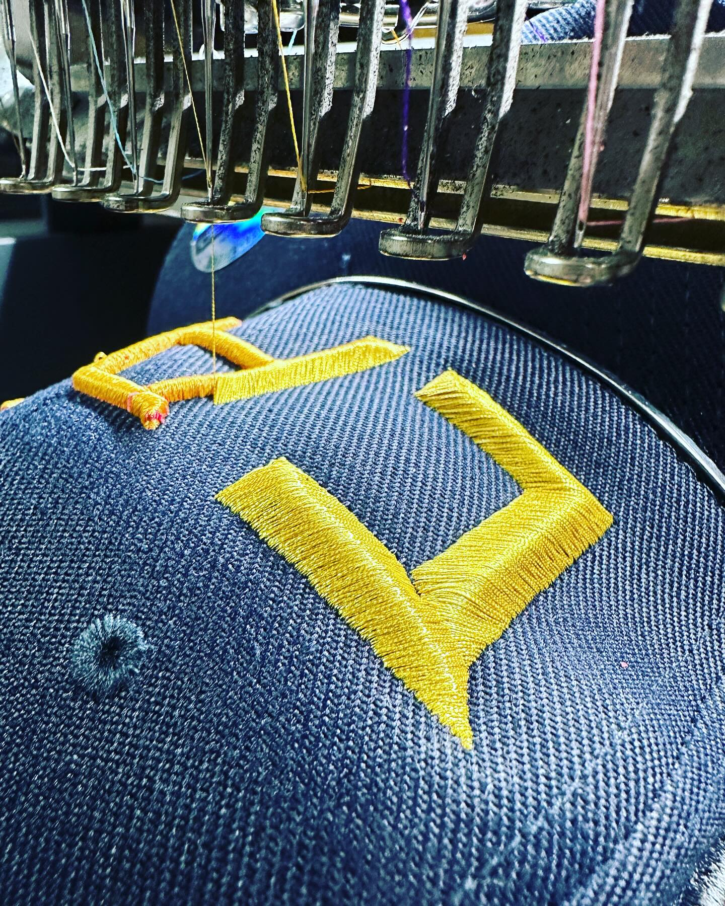 Diamond 3D Puff Font Embroidery